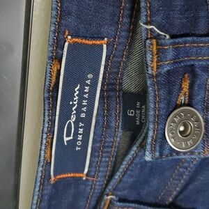 Tommy Bahama Denim Women's size 6